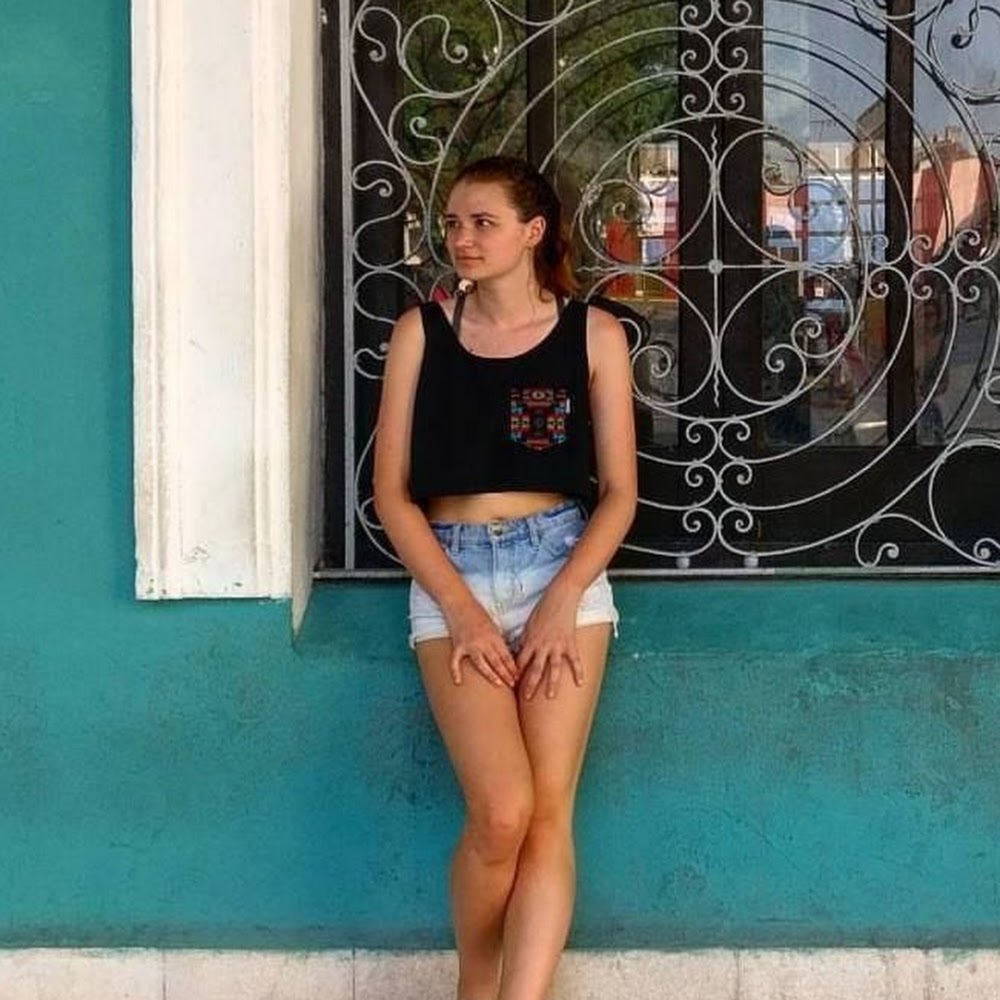 Meet your Posher, Naomi